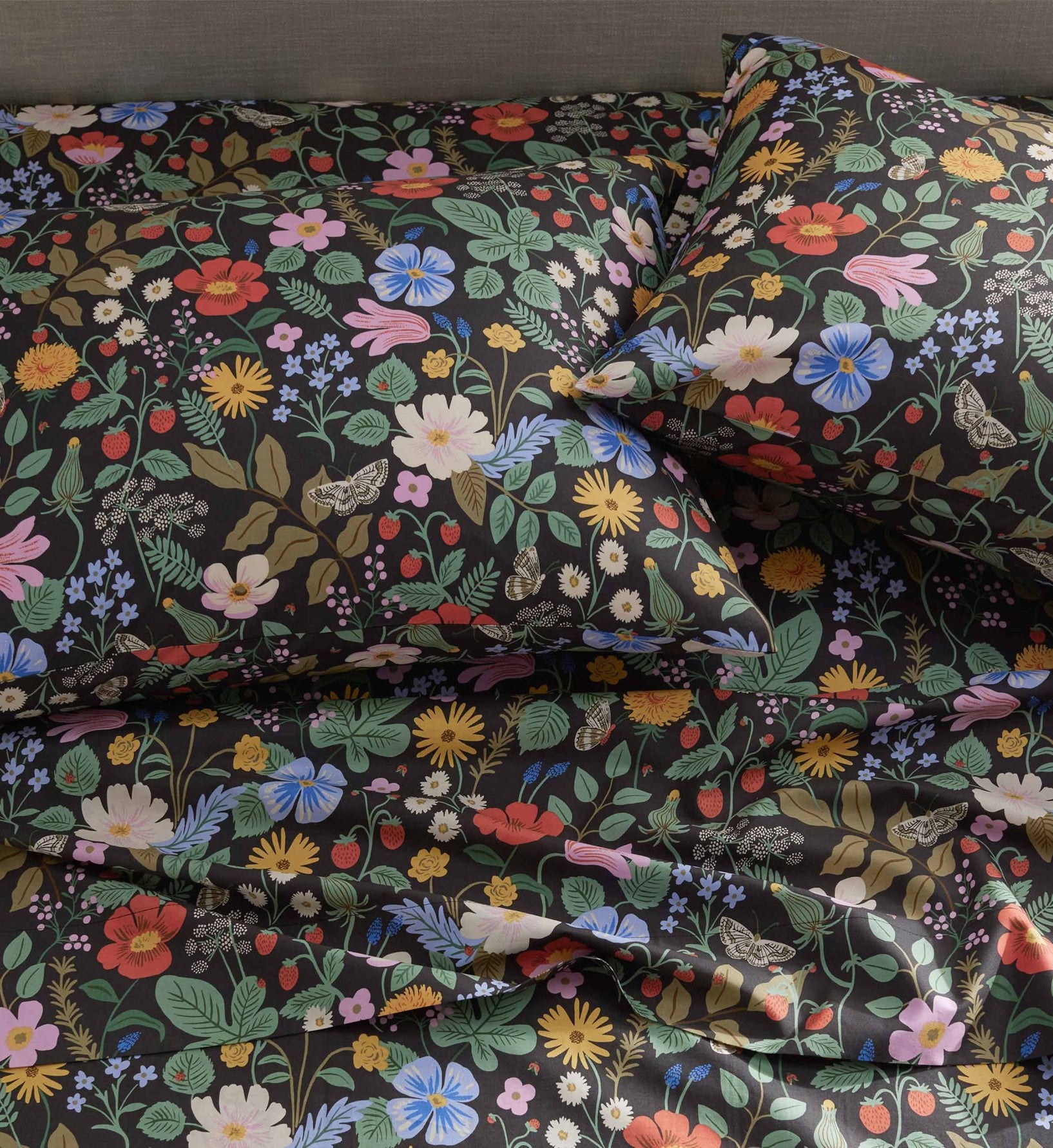 Percale Sheet Set - Strawberry Fields Black