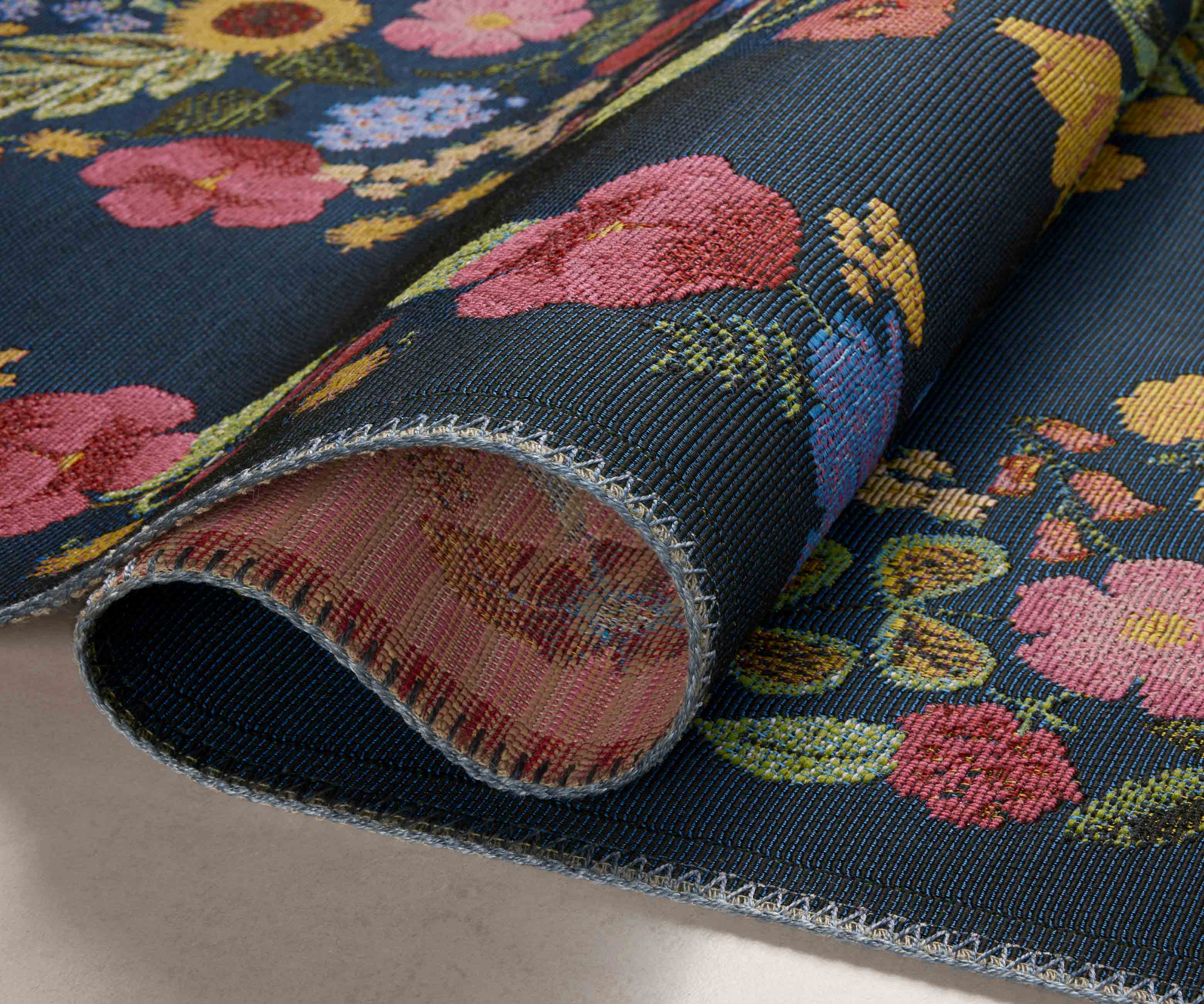  | rug228-04.jpg